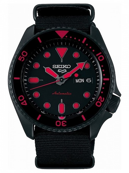 Seiko 5 Sports SRPD83K1