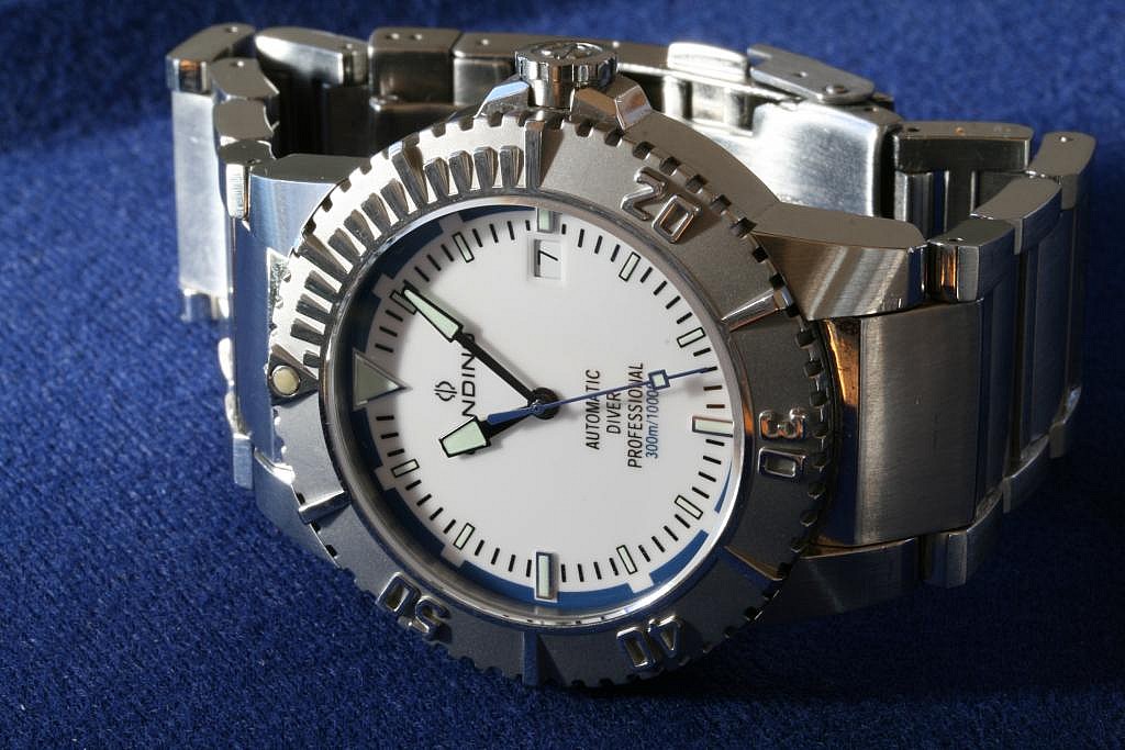 Candino diver sales professional 300m