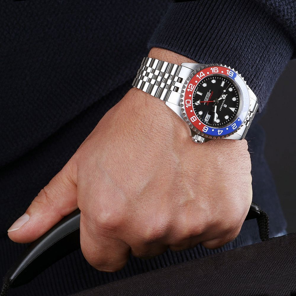 日本未上陸】STEINHART GMT-OCEAN One 39 blue-red.2 (Steinhart