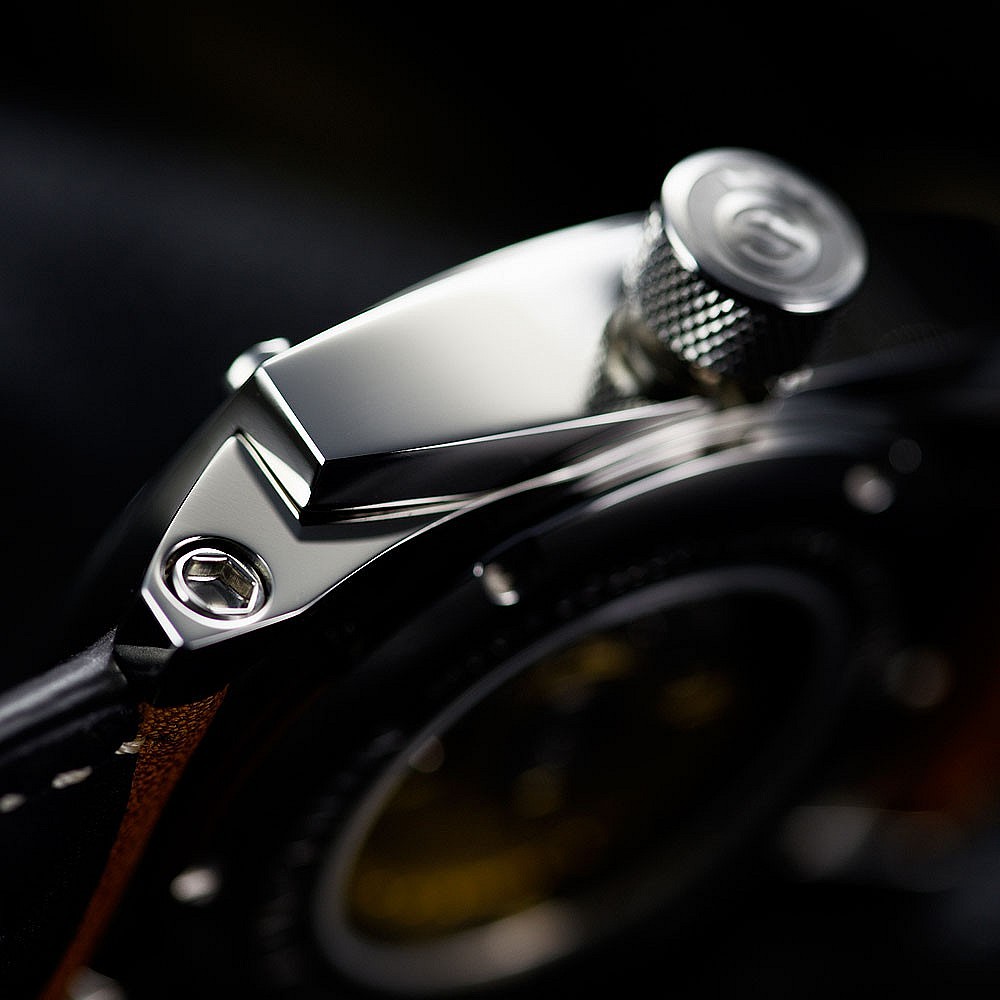 Steinhart Aviation Dual Time Premium 106 0501 od 18 870 K Chronoshop.cz
