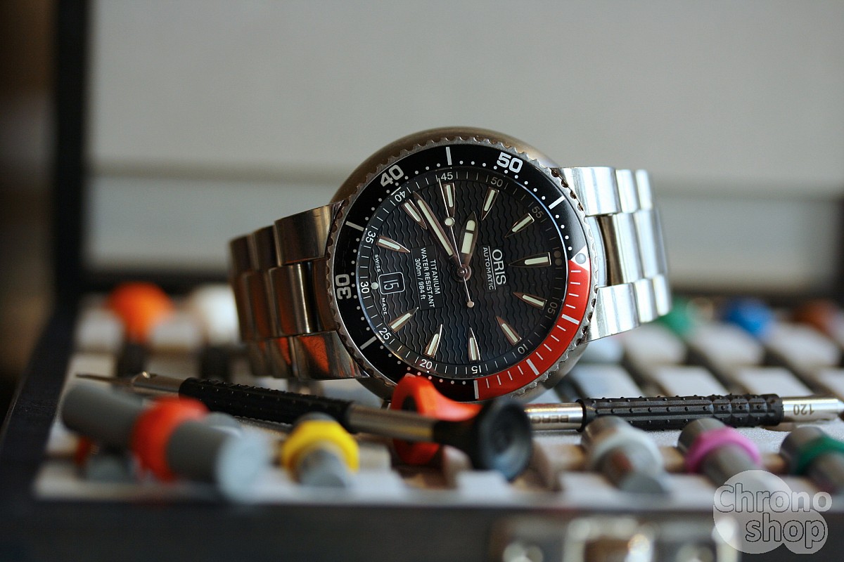 oris divers titan date