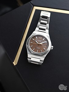 Girard-Perregaux Laureato 38MM 81005-11-3154-1CM KOMISE 420230063 - komisní prodej