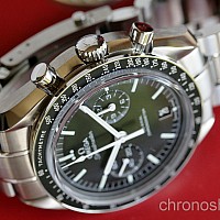 Omega Speedmaster Moonwatch Co-Axial Chronograph BAZAR 420150016