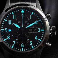 Steinhart Nav B-Chrono 44 mit Stahlband