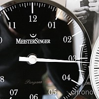 MeisterSinger stolní hodiny WU18B