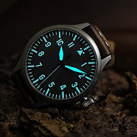 Steinhart Nav B-Uhr 47 Titan A-Muster Zentralsekunde