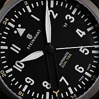 Steinhart Nav B-Uhr 44 Dual Time Titanium