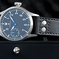 Steinhart Nav B-Uhr 44 Handaufzug KOMISE 420180059