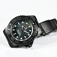 Steinhart OCEAN 42 black DLC Perlmutt
