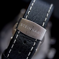 Steinhart Nav B-Chrono 44 mit Lederband KOMISE 420190036