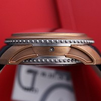 Gérald Genta Gefica Bi-Retro Safari Bronze KOMISE 420200004