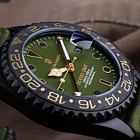 Steinhart Ocean 39 GMT black MILITARY khaki