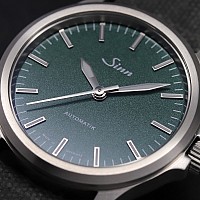 Sinn 556 Emerald Green