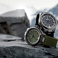 Victorinox Night Vision green PVD rubber