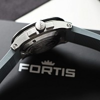 Fortis Marinemaster M-40 Rockstone Gray F8120005 KOMISE 420240045