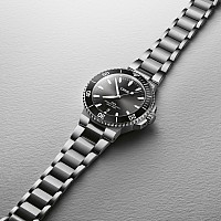 Oris Aquis Date 01 733 7787 4154-07 8 22 04PEB