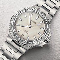 Oris Aquis Date Diamonds 01 733 7792 4956-07 8 19 05P