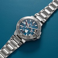 Oris Aquis Date Upcycle 01 400 7790 4150-07 8 23 02PEB