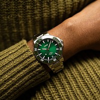 Oris Aquis Date 01 400 7790 4157-07 8 23 02PEB