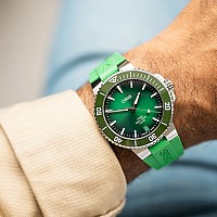 Oris Aquis Date 01 400 7790 4157-07 4 23 47EB