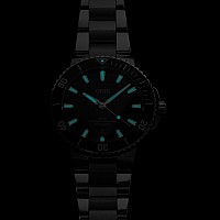Oris Aquis Date 01 733 7789 4154-07 8 23 04PEB