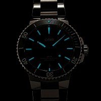 Oris Aquis Date 01 733 7787 4157-07 8 22 04PEB