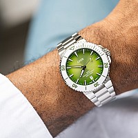 Oris Aquis Date Taste of Summer 01 733 7787 4137-07 8 22 04PEB