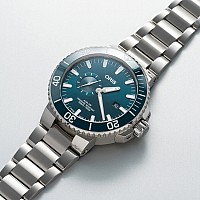 Oris Aquis Small Second Date 01 743 7733 4155-07 8 24 05PEB