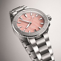 Oris Aquis Date 01 733 7770 4158-07 8 18 05P