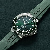 Oris Aquis Date 01 733 7789 4157-07 4 23 37FC