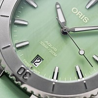 Oris Aquis Date 01 733 7770 4157-07 4 18 67FC