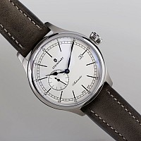 Steinhart MARINE 42 automatic white