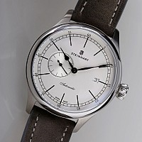 Steinhart MARINE 42 automatic white