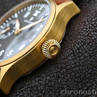 Steinhart Nav B-Uhr 44 Handaufzug Bronze Limited Edition