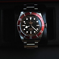 Tudor Heritage Black Bay Red KOMISE 420170064