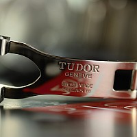 Tudor Heritage Black Bay Red KOMISE 420170064