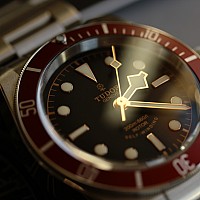 Tudor Heritage Black Bay Red KOMISE 420170064