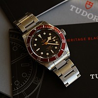 Tudor Heritage Black Bay Red KOMISE 420170064